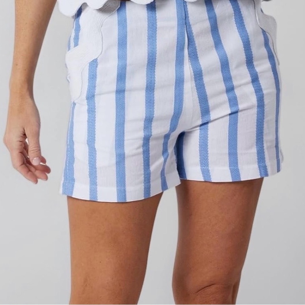 NWT Sail to Sable shorts with elastic waist